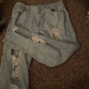 Boyfriend mid-rise jeans